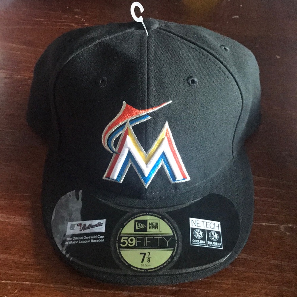 NWT! Marlins New Era hat